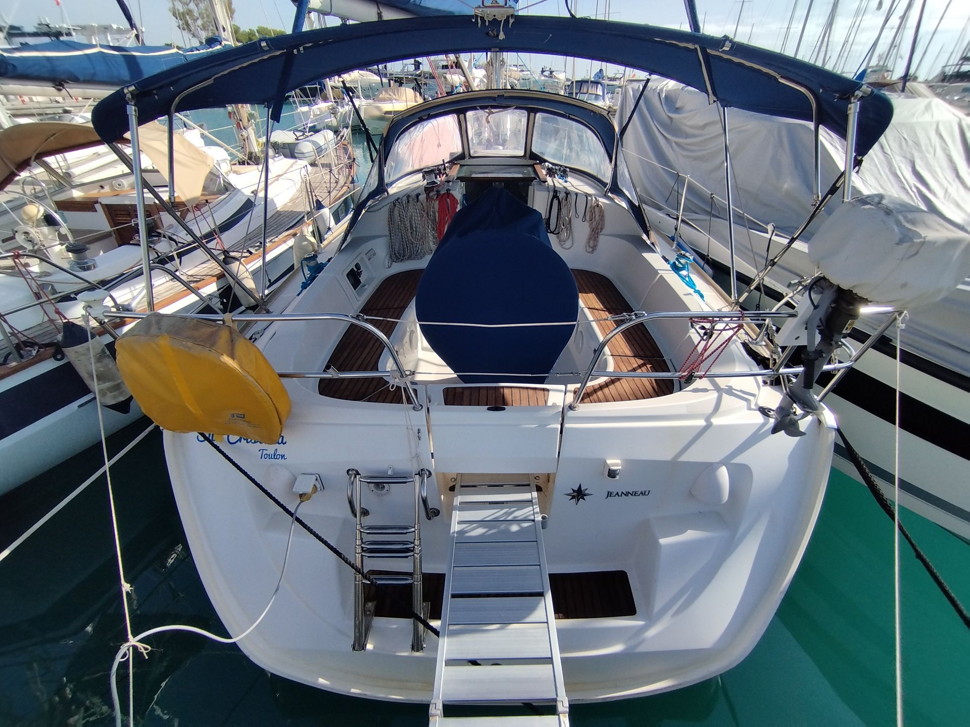 slider 1 Jeanneau Sun Odyssey 35 GTE